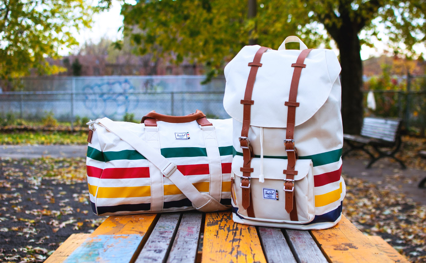 Herschel backpack best sale hudson bay